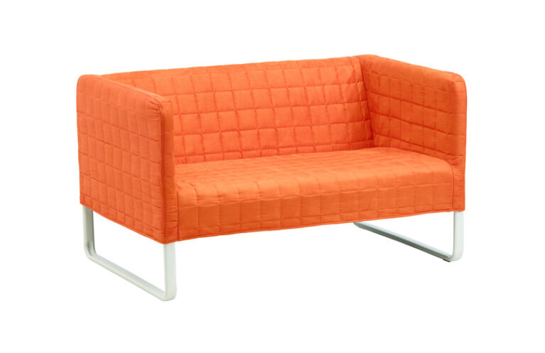 photo du canapé knopparp avec housse orange de IKEA