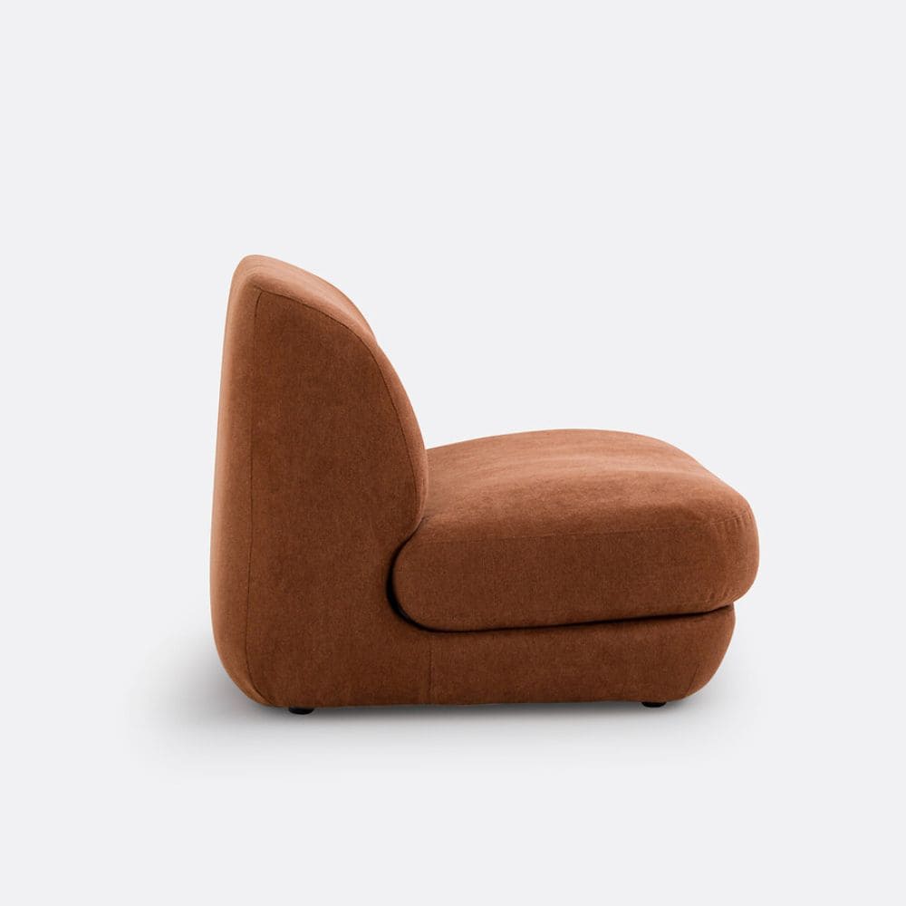 Vue de profil du canapé Lega La Redoute en coloris Ecureuil