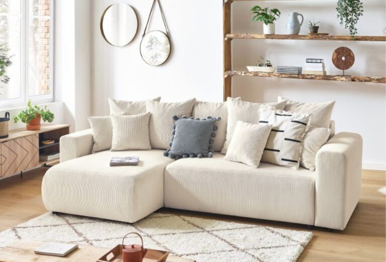 Canapé Envy Bobochic avec méridienne beige et en velours côtelé - Touslescanapes
