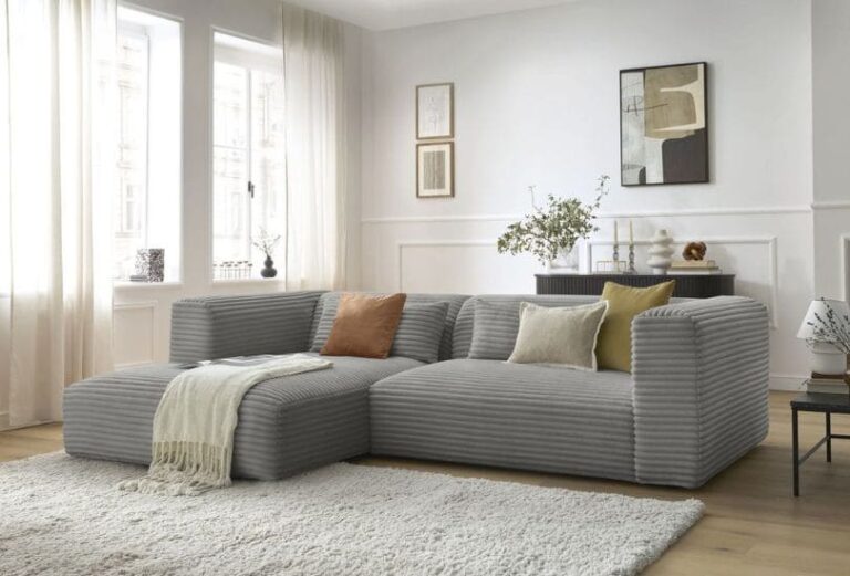 Canapé Harry Bobochic en velours côtelé grosse maille gris dans salon lumineux - Touslescanapes