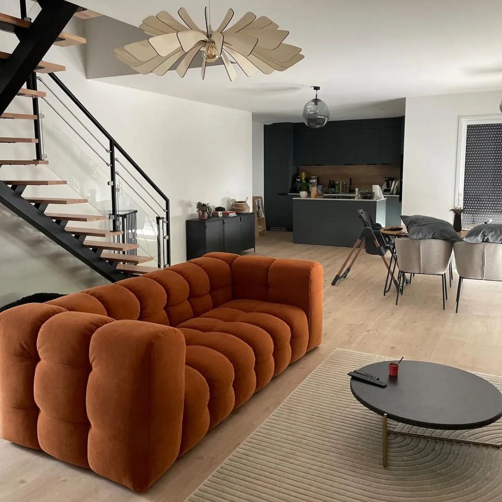Canapé Cloud Bobochic terracotta dans beau salon
