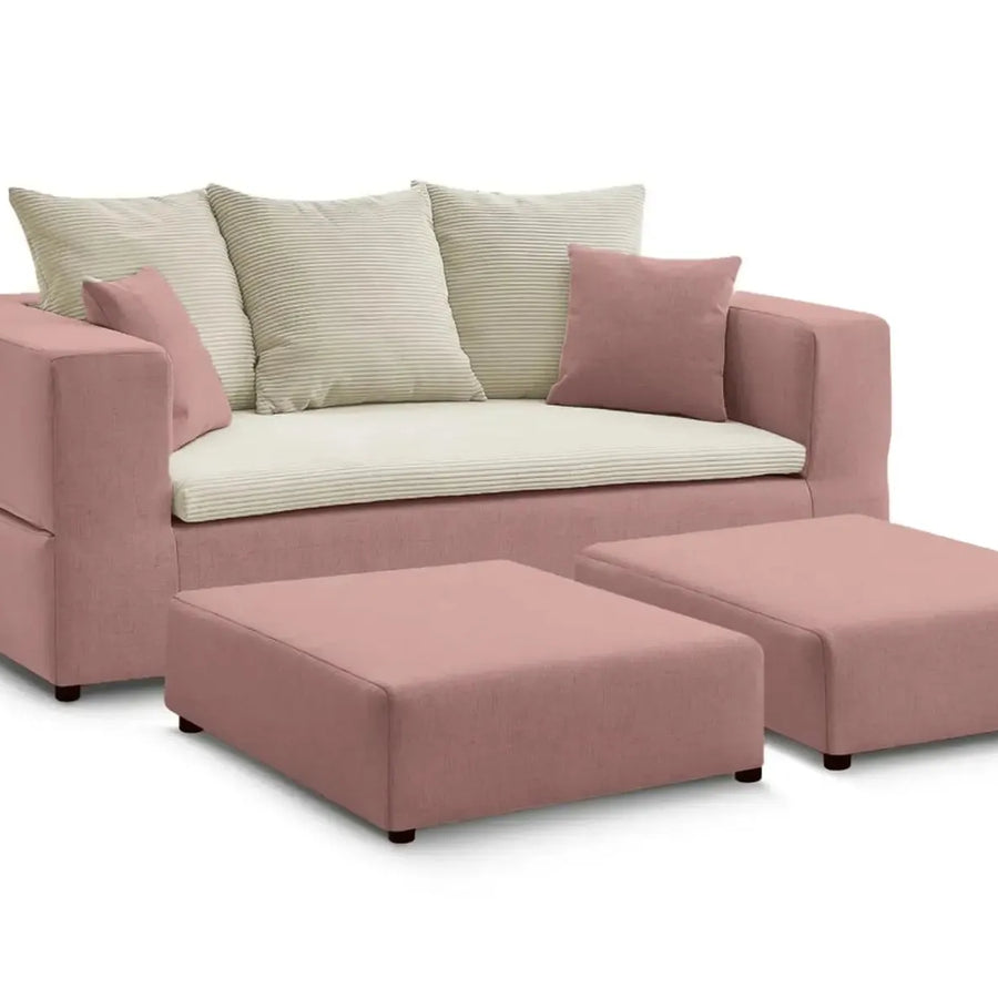 Canapé Ambre rose vu de face avec deux repose-pieds roses rectangulaires en bas