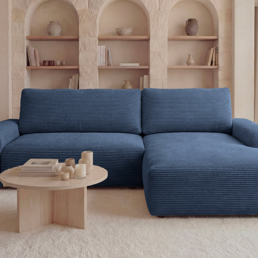 Canapé Olympe angle en tissu bleu marine, méridienne droite, salon design épuré