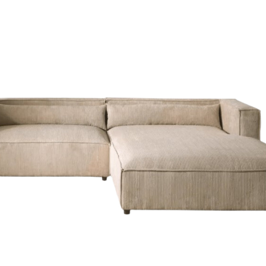 Canapé Tilos angle en tissu beige, détouré sur fond blanc, vue de face